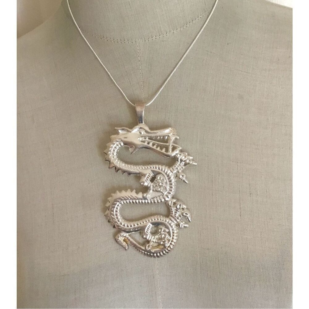 Silver tone Diamond Cut Dancing Dragon Pendant necklace